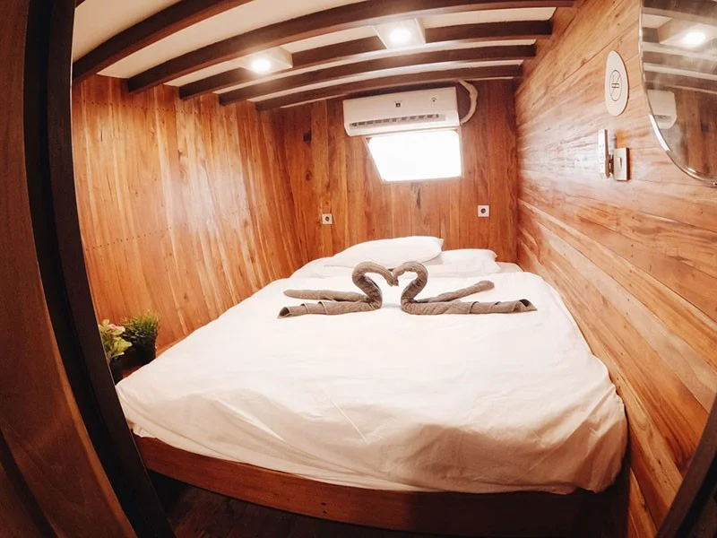 Deluxe Voyager Cabin - Image 1